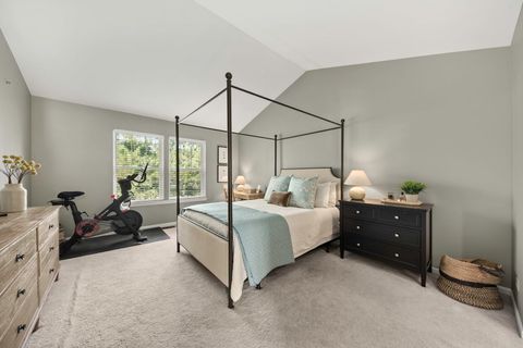 Tiny photo for 130 Tanglewood Drive, Glen Ellyn, IL 60137 (MLS # 12460084)