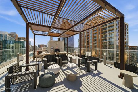 Tiny photo for 40 E 9TH Street #712, Chicago, IL 60605 (MLS # 12605627)