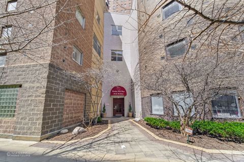 Tiny photo for 40 E 9TH Street #712, Chicago, IL 60605 (MLS # 12605627)