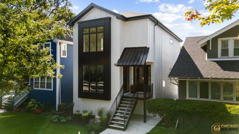 Photo of 1143 Clinton Avenue, Oak Park, IL 60304 (MLS # 12534605)