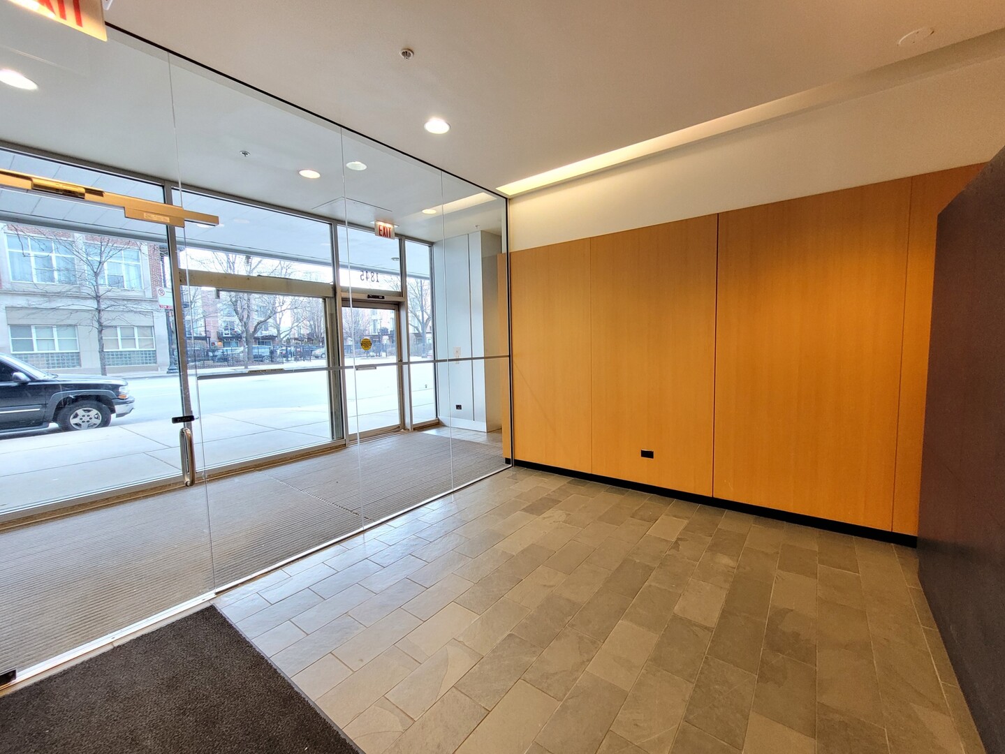 1845 S Michigan Avenue 1009