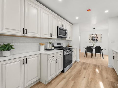 Tiny photo for 2015 Maplewood Road, Northbrook, IL 60062 (MLS # 12628969)