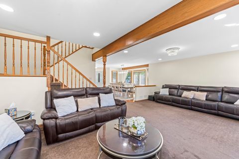 Tiny photo for 11424 LAKEBROOK Court, Orland Park, IL 60467 (MLS # 12494672)