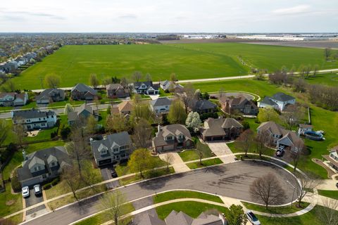 Tiny photo for 25231 W Monroe Court, Plainfield, IL 60585 (MLS # 12621941)