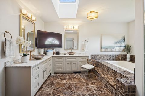 Tiny photo for 8120 Woodside Lane, Burr Ridge, IL 60527 (MLS # 12415208)