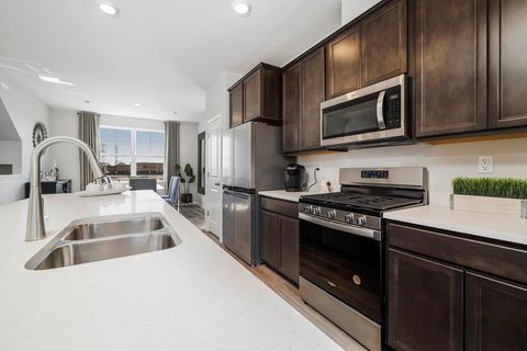 Tiny photo for Mundelein, IL 60060 (MLS # 12524494)