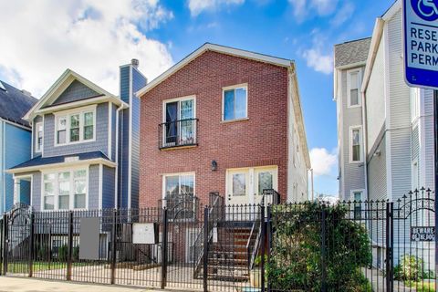 Tiny photo for 1940 N Ridgeway Avenue #2, Chicago, IL 60647 (MLS # 12515623)