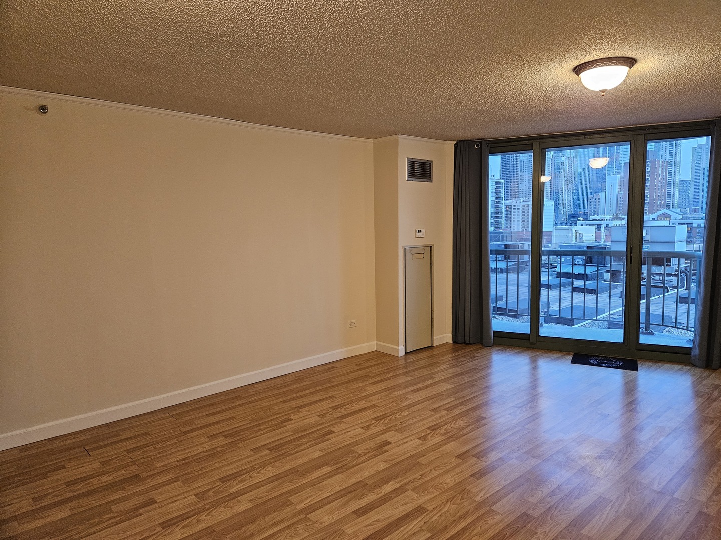 111 W MAPLE Street 912