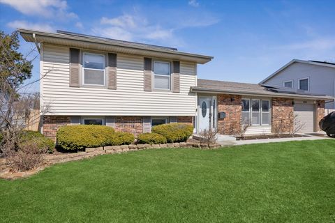 Photo of 4424 175th Place, Country Club Hills, IL 60478 (MLS # 12577651)