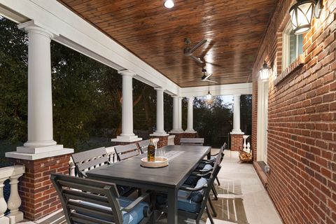 Tiny photo for 326 E Central Road, Arlington Heights, IL 60005 (MLS # 12594698)