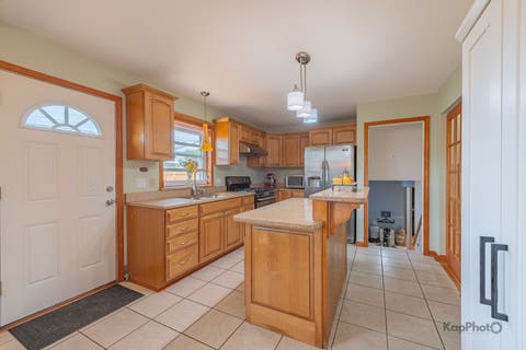 Tiny photo for 8142 W Lyons Street, Niles, IL 60714 (MLS # 12672721)