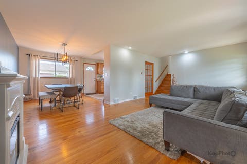 Tiny photo for 8142 W Lyons Street, Niles, IL 60714 (MLS # 12672721)