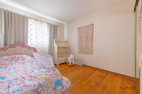 Tiny photo for 8142 W Lyons Street, Niles, IL 60714 (MLS # 12672721)