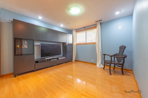 Tiny photo for 8142 W Lyons Street, Niles, IL 60714 (MLS # 12672721)