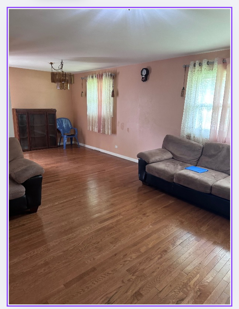 301 N Stevenson Lane