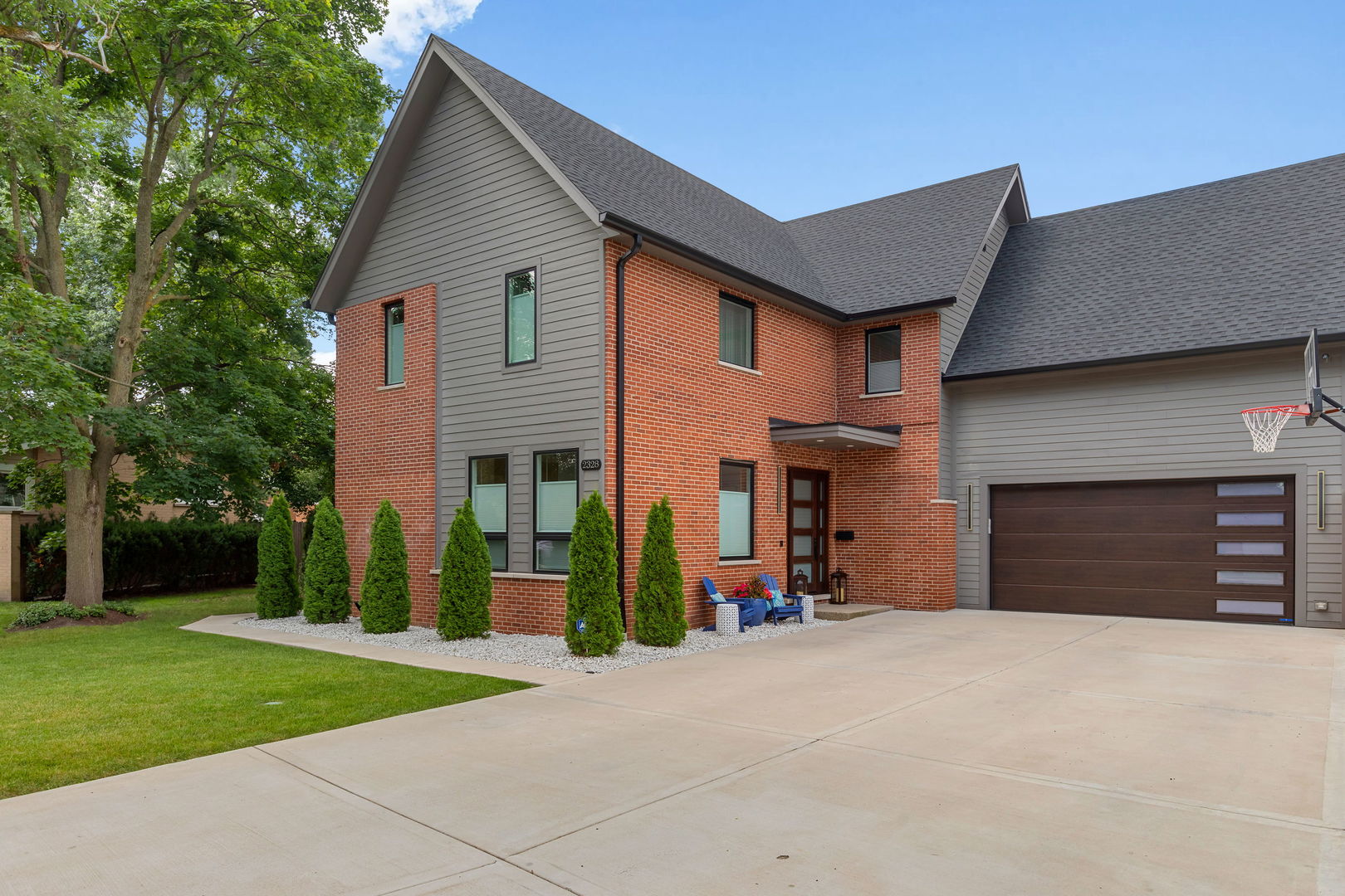 2328 Greenfield Drive