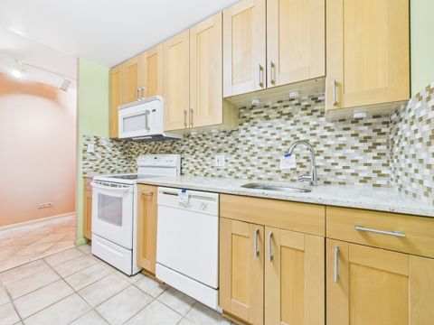 Tiny photo for 3930 N PINE GROVE Avenue #2516, Chicago, IL 60613 (MLS # 12556684)
