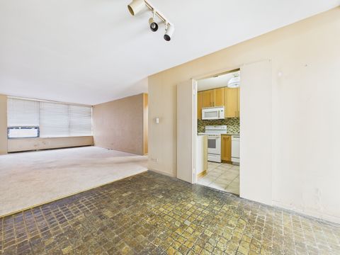 Tiny photo for 3930 N PINE GROVE Avenue #2516, Chicago, IL 60613 (MLS # 12556684)