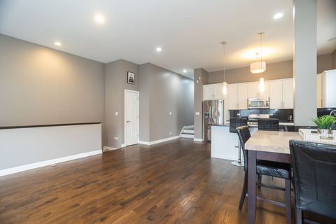 Tiny photo for 1500 W Grand Avenue #1E, Chicago, IL 60642 (MLS # 12599532)