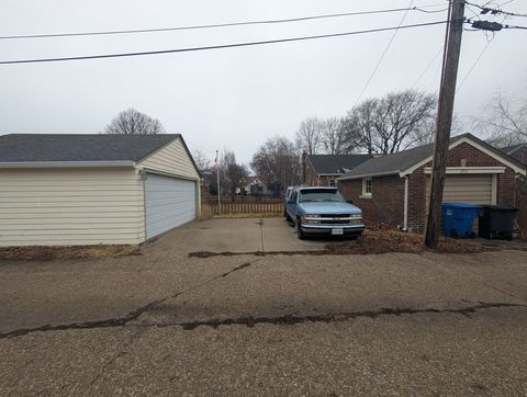 Tiny photo for 2915 24th Avenue A Street, Moline, IL 61265 (MLS # 12590225)