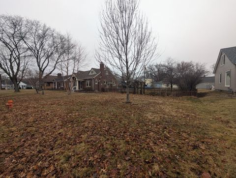 Tiny photo for 2915 24th Avenue A Street, Moline, IL 61265 (MLS # 12590225)