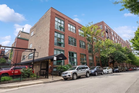 Photo of 1737 N PAULINA Street #103, Chicago, IL 60622 (MLS # 12777802)