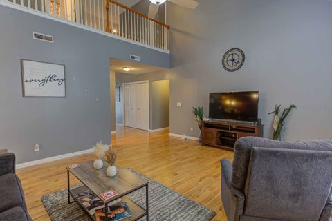 Tiny photo for 915 E Newkirk Street, Tuscola, IL 61953 (MLS # 12418938)
