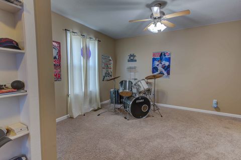 Tiny photo for 915 E Newkirk Street, Tuscola, IL 61953 (MLS # 12418938)