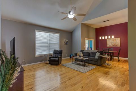 Tiny photo for 915 E Newkirk Street, Tuscola, IL 61953 (MLS # 12418938)