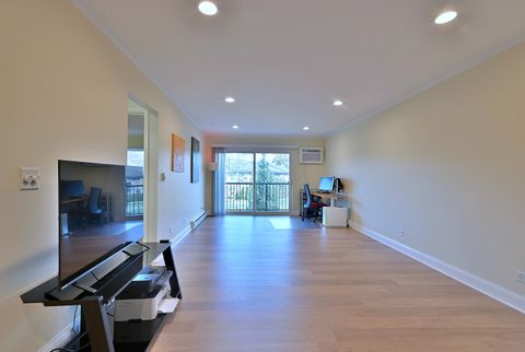 Tiny photo for 836 E Old Willow Road E #211, Prospect Heights, IL 60070 (MLS # 12524113)