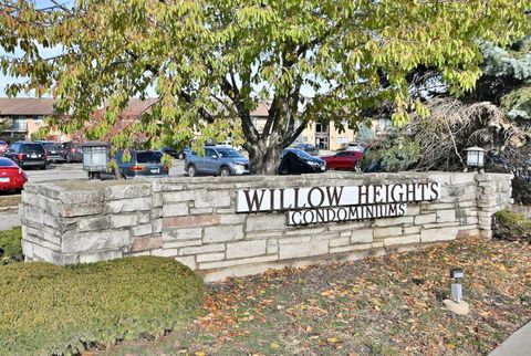 Tiny photo for 836 E Old Willow Road E #211, Prospect Heights, IL 60070 (MLS # 12524113)