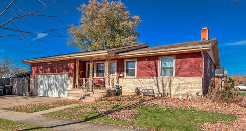 Photo of 419 Glen Street, West Chicago, IL 60185 (MLS # 12517858)