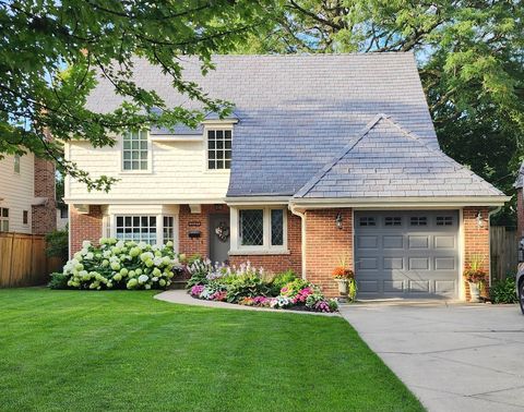 2121 Fir Street Glenview IL 60025