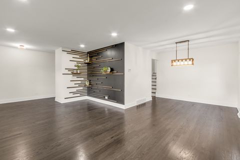 Tiny photo for 15622 Kenwood Avenue, South Holland, IL 60473 (MLS # 12621830)