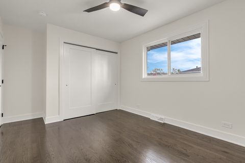 Tiny photo for 15622 Kenwood Avenue, South Holland, IL 60473 (MLS # 12621830)