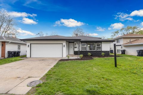 Photo of 15622 Kenwood Avenue, South Holland, IL 60473 (MLS # 12621830)