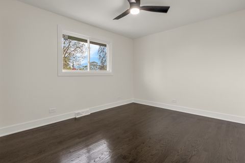 Tiny photo for 15622 Kenwood Avenue, South Holland, IL 60473 (MLS # 12621830)