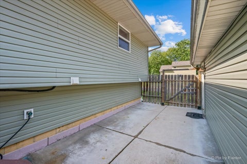 Tiny photo for 1132 Queen Anne Street, Woodstock, IL 60098 (MLS # 12742374)