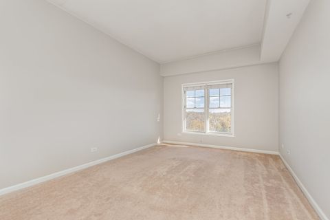 Tiny photo for 125 Lakeview Drive #609, Bloomingdale, IL 60108 (MLS # 12510564)