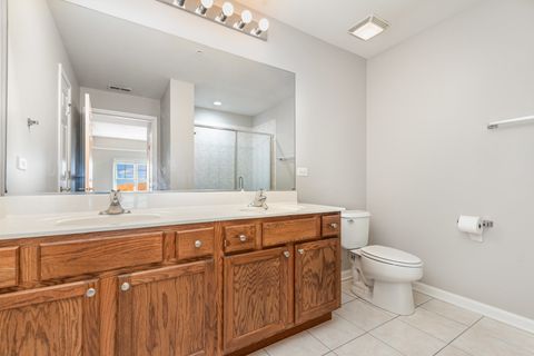 Tiny photo for 125 Lakeview Drive #609, Bloomingdale, IL 60108 (MLS # 12510564)