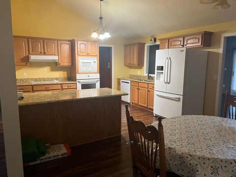 Tiny photo for 4 Acorn Drive, Harrisburg, IL 62946 (MLS # 12600271)