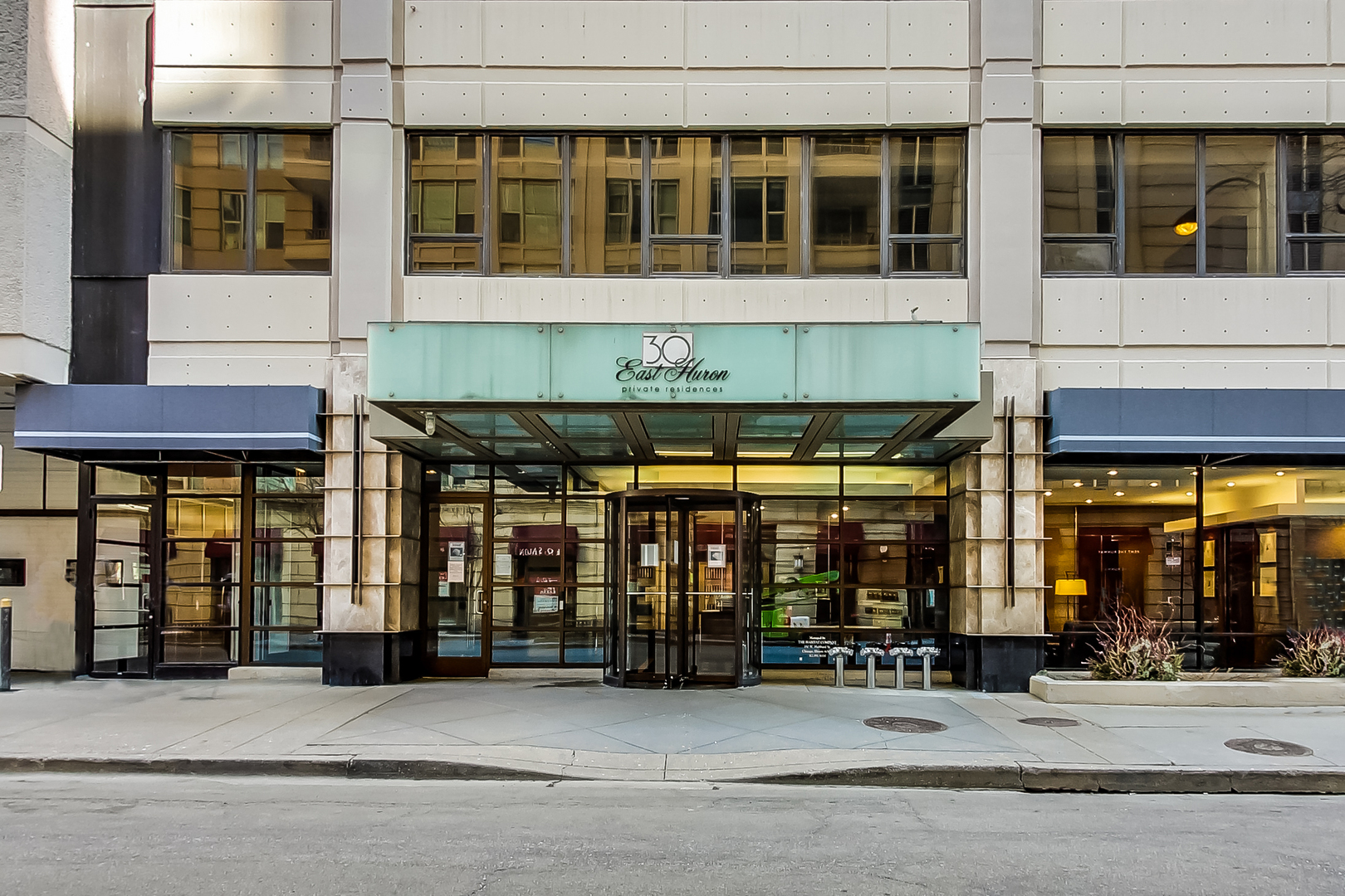 30 E Huron Street 2602