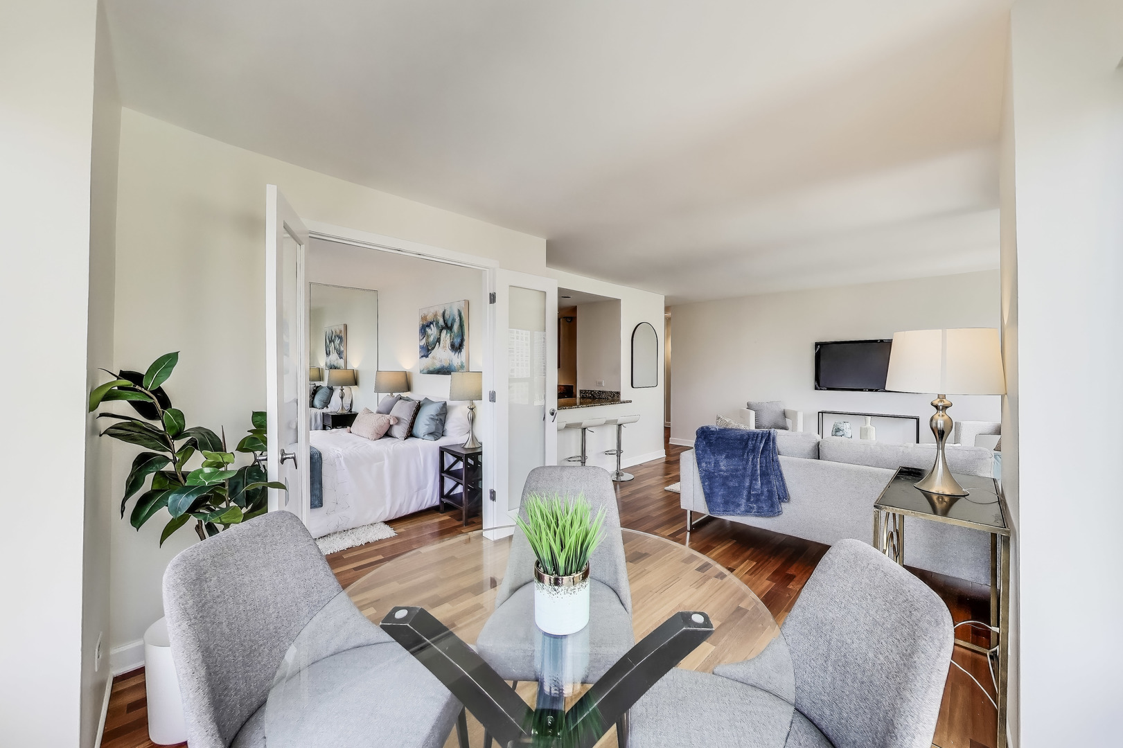 30 E Huron Street 2602