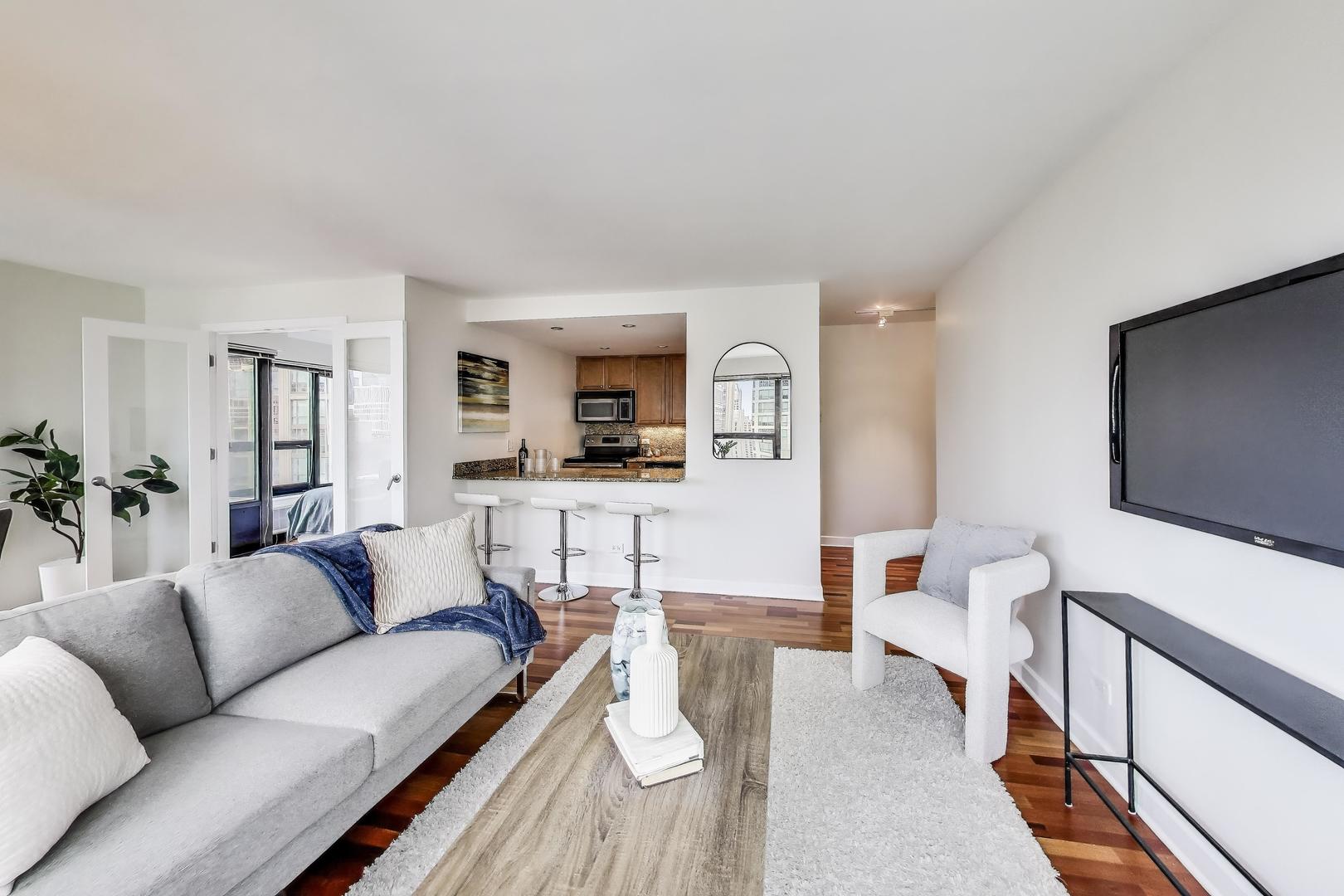 30 E Huron Street 2602