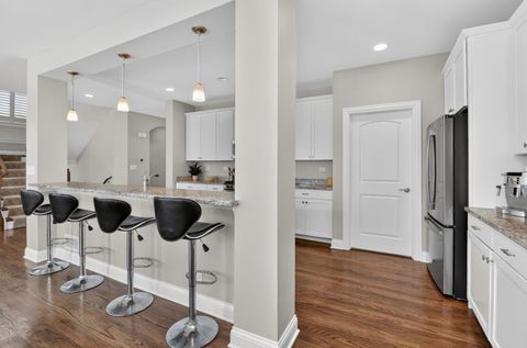Tiny photo for 1039 Carol Street, Downers Grove, IL 60516 (MLS # 12613347)