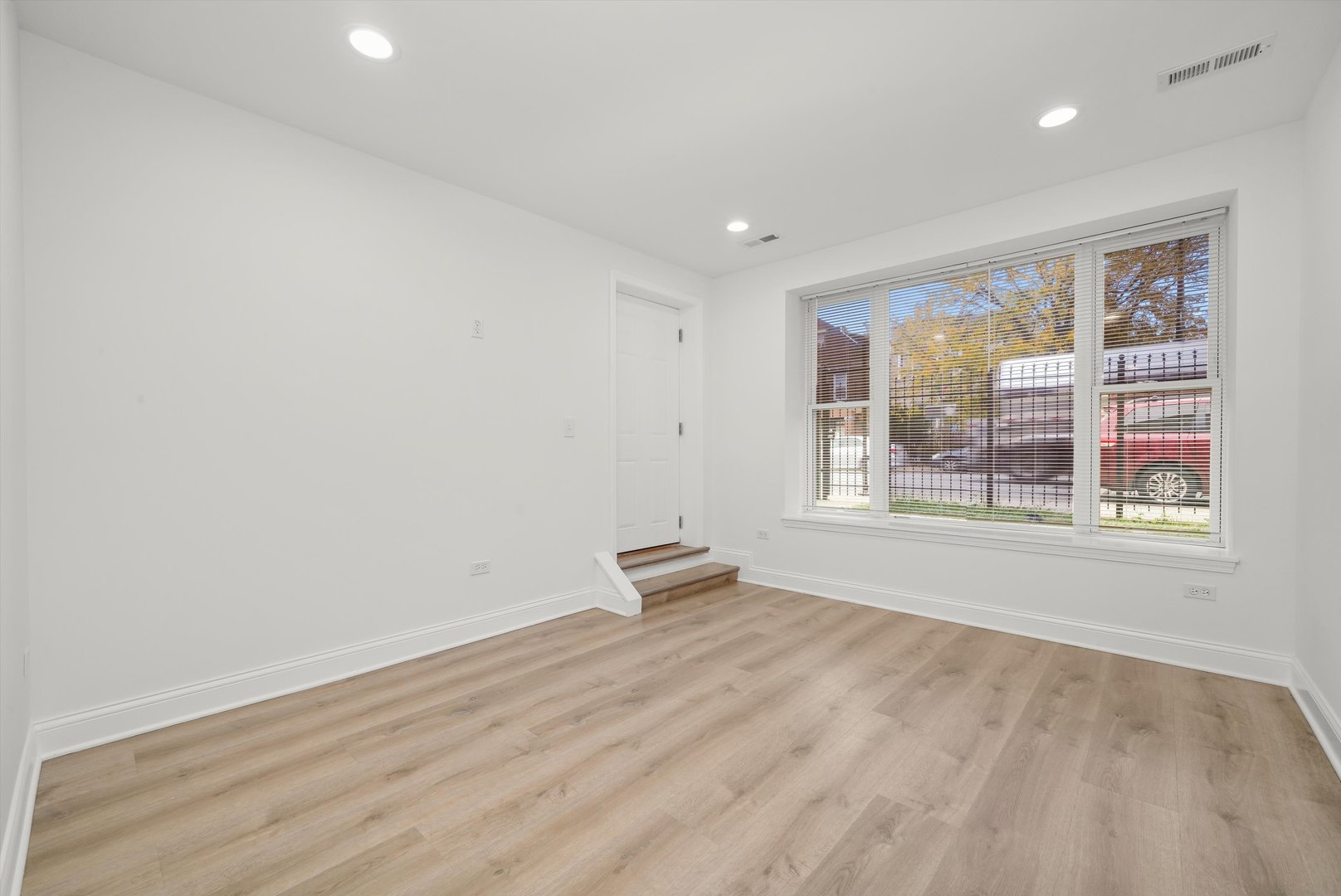 2721 S PULASKI Road 1