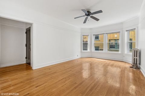 Tiny photo for 5511 N Winthrop Avenue #1W, Chicago, IL 60640 (MLS # 12462214)