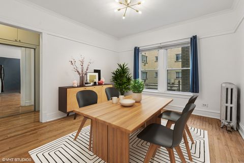 Tiny photo for 5511 N Winthrop Avenue #1W, Chicago, IL 60640 (MLS # 12462214)
