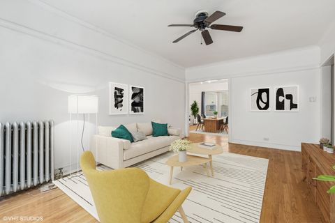 Tiny photo for 5511 N Winthrop Avenue #1W, Chicago, IL 60640 (MLS # 12462214)
