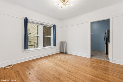 Tiny photo for 5511 N Winthrop Avenue #1W, Chicago, IL 60640 (MLS # 12462214)
